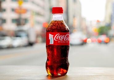 Interviews with the insider! Behind the 100% plant-based bottle of Coca-Cola...